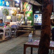 ราดหน้าเทวดา ง่วนง้วน ถนนพุทธมณฑลสายสอง ทวีวัฒนา