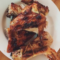 นิว ไก่ย่างบัวตอง 2 สามแยกวิเชียรบุรี