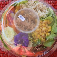 เมนูของร้าน สลัดฟาร์มรักผัก ตลาดนัดทุ่งปอ