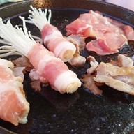 หอมเนย โคขุนกระทะร้อน คลองจั่น