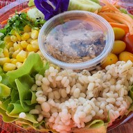 เมนูของร้าน สลัดฟาร์มรักผัก ตลาดนัดทุ่งปอ