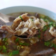 แม่แอ๋ว