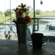 Cafe' Mee Coffee And Bread