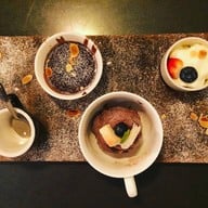 เมนูของร้าน TREAT Cafe & Hangout