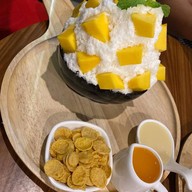 Onsen Ice Bingsu & Cafe