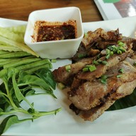 เมนูของร้าน The Three Little Pigs ท่าตลาด