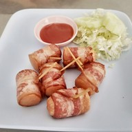 นิรันดร์มาม่าผัด เจ้าเก่า (รร.เรยีนา) เชียงใหม่แลนด์