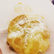 beard papa's @The Emporium