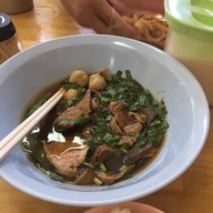 โตเกาเหลาเนื้อ ศรีราชา