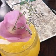 Thé Tea House Bangkok ช่างชุ่ย