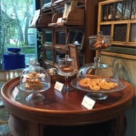 Thé Tea House Bangkok ช่างชุ่ย