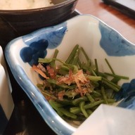 เมนูของร้าน 新月