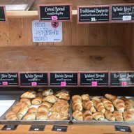 Nana Bakery สันติธรรม