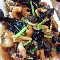 เมนูของร้าน ข้าวมันไก่ไหหน่ำหนั่ง สูตรไหหลำแท้ดั้งเดิม สาทร