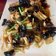 เมนูของร้าน ข้าวมันไก่ไหหน่ำหนั่ง สูตรไหหลำแท้ดั้งเดิม สาทร