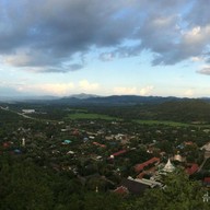 วัดพระพุทธบาทผาหนาม