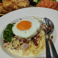 เมนูของร้าน Why Here Bar & Bistro The Avenue Ratchayothin