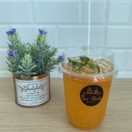 เมนูของร้าน On The Shelf Cafe'