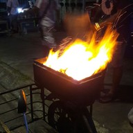 ตลาดสะพานยูง