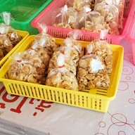 ก๋วยเตี๋ยวไทยโบราณ 20 บาท