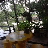 ครัวลัดดา ซีฟู้ด พระสมุทรเจดีย์