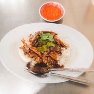 มงคลห่านพะโล้ ชลบุรี