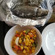 เมนูของร้าน ยิ้มอร่อยเมี่ยงปลาเผา อาหารไทย-อีสาน รสจัดจ้าน คุณภาพอร่อยแบบร้านอาหาร