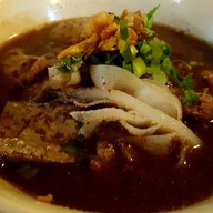 เมนูของร้าน ก๋วยเตี๋ยวเรือฮาร์เล่ย์
