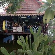 ครัวลัดดา ซีฟู้ด พระสมุทรเจดีย์