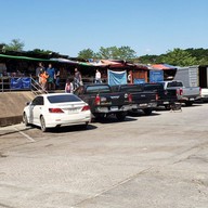 บรรยากาศ ตลาดริมเมย