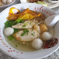 ลูกชิ้นปลาคุณหมอ