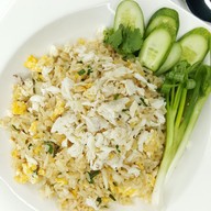 กระเพาะปลาเจ๊เปิ้ล & ข้าวผัดปู