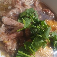 เมนูของร้าน ขาหมูพิพัฒน์ สีลม