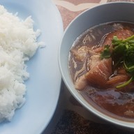 ขาหมูพิพัฒน์ สีลม