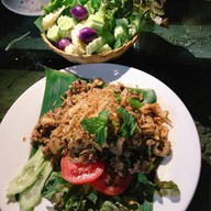 เมนูของร้าน ครัวไม้เมือง บางพระ ศรีราชา