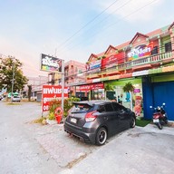 ครัว ส้มตำรสมือแม่