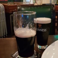 Mulligans Irish Bar