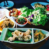 เมนูของร้าน ครัวไม้เมือง บางพระ ศรีราชา