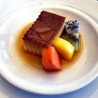 เมนูของร้าน Café de Nîmes โรงแรมแกรนด์ สุขุมวิท กรุงเทพฯ