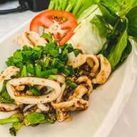 ครัว ส้มตำรสมือแม่