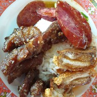 เมนูของร้าน อ้วนเลือดหมูใบยา ท่าอิฐ