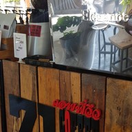 บรรยากาศ 71 Coffee View