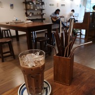 เมนูของร้าน Simply Happy