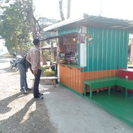 บรรยากาศ Eighty Eight Coffee 88 Chainat