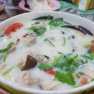 ร้านอาหารนัดพบ