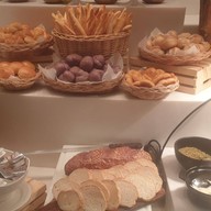 เมนูของร้าน The Berkeley Dining Room