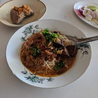 ขนมจีนท่าแพ 100 ปี