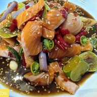 ร้านยำปูไข่ย้วย