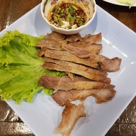 เมนูของร้าน ส้มตำครกเหล็ก