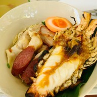 เมนูของร้าน โตจังอ๋อง noodlebar บะหมี่กุ้งแม่น้ำเผาเจ้าแรกของไทย ป้อมปราบศัตรูพ่าย